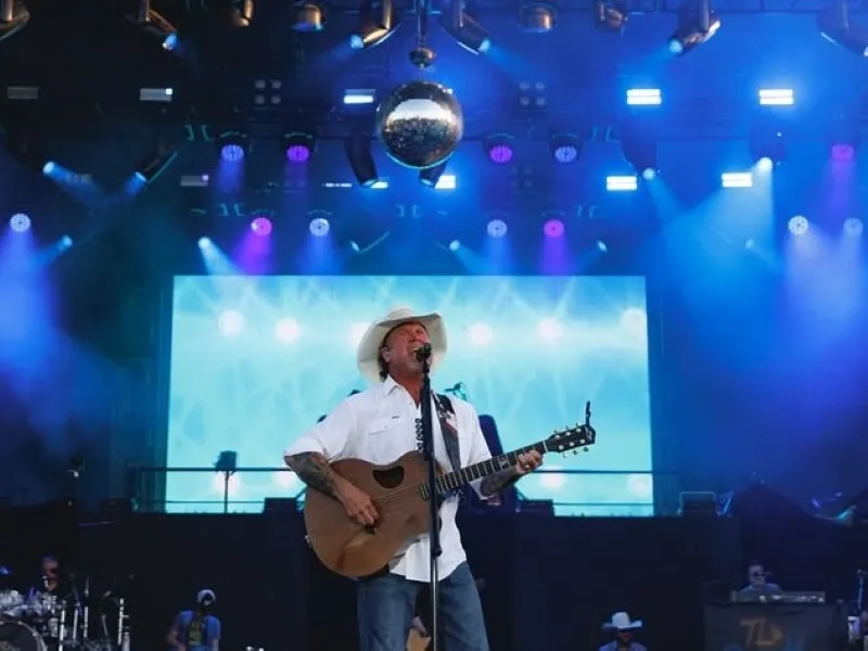 Tracy Lawrence tickets